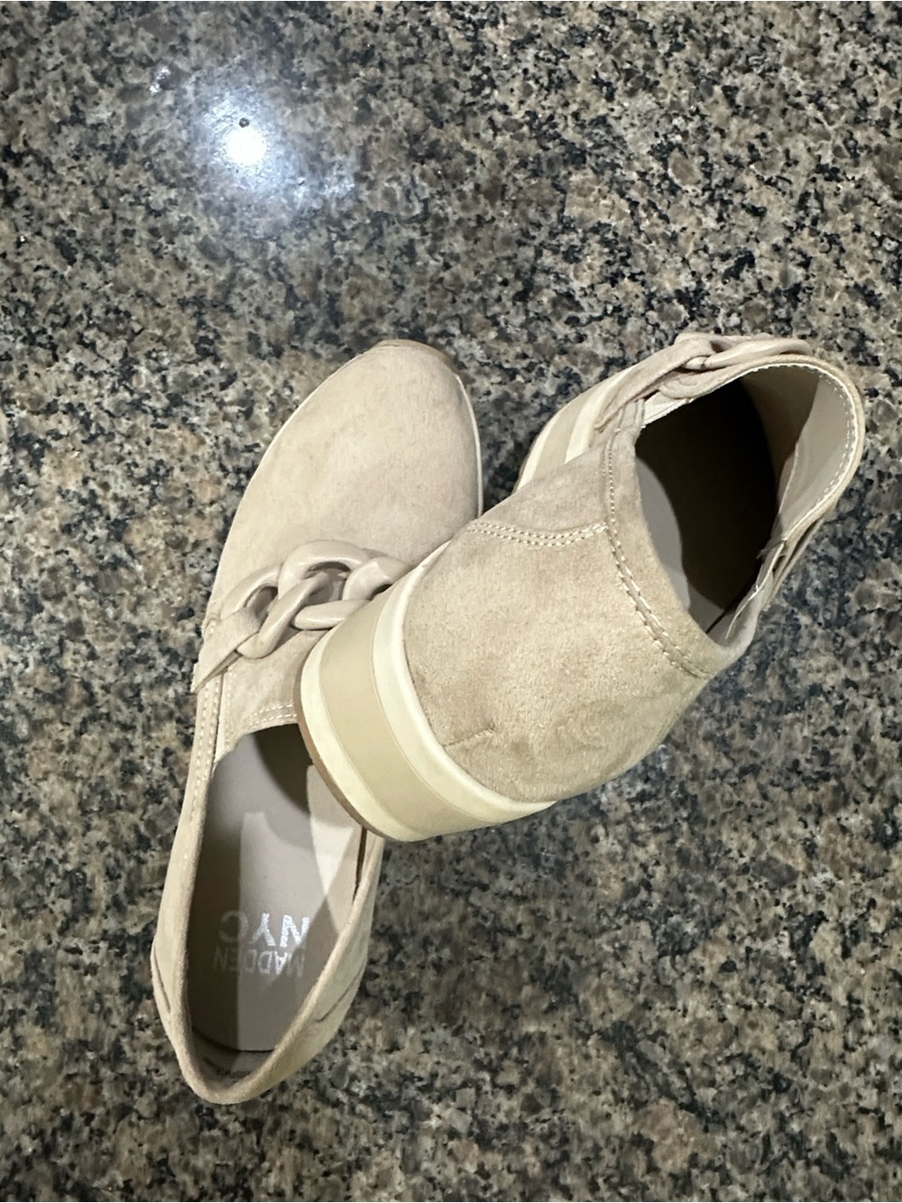 Madden NYC Size 7. 5 Platform Slip-On Loafers with Chain Accent - Beige GUC - Picture 3 of 5